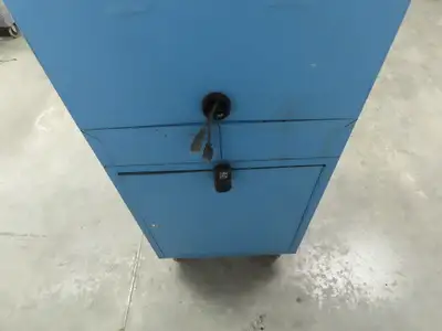 Global Industrial Mobile Computer Cabinet W/Zebra 140Xi II Thermal Label Printer