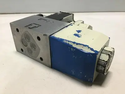 Used VICKERS DG4V32AMP2T7P1050 Valves/Fittings Michigan US | Ideal Machinery #1285126