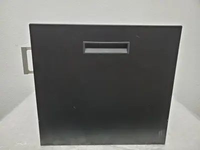 OMEGA DIGITAL TEMPERATURE METER