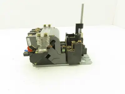 Furnas 14DP32A*9 AC Contactor Motor Starter 10Hp 600VAC 3Ph 75DF14 Contact Kit