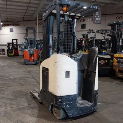 USED 2019 CROWN RR5725-45