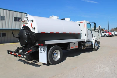 Used 2020 HINO 338 Vacuum Truck Texas US | Roll Off Truck World #1491791