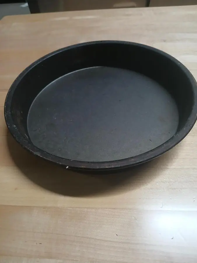 9" x 1.5" Pizza Pan