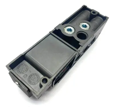 962N91 | Ross Controls  Pneumatic Solenoid Sub-Base Manifold 5-Port 5-Pin Connector - Used