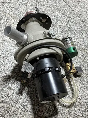 USED CONAIR DB8QS