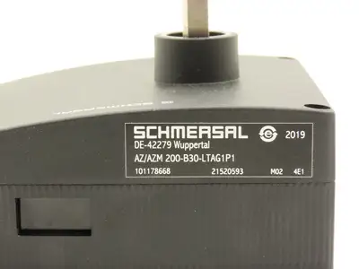 Schmersal AZ/AZM 200-B30-LTAG1P1 Solenoid Interlock Emergency Exit Door Handle