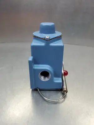 USED United Electric Controls UE 55