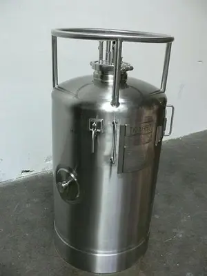USED PRECISION 200 LITER 316 STAINLESS STEEL  PRESSURE VESSEL 100 PSI @ 302F