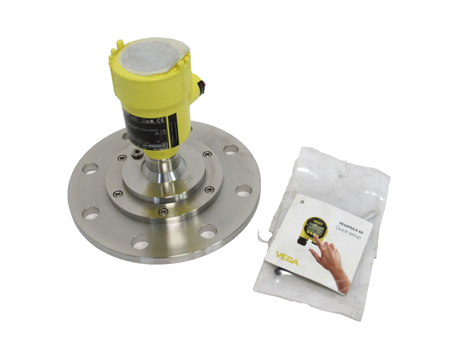 NEW VEGA VEGAPULS69 RADAR SENSOR PS69.IXCSDAHXKNKXX