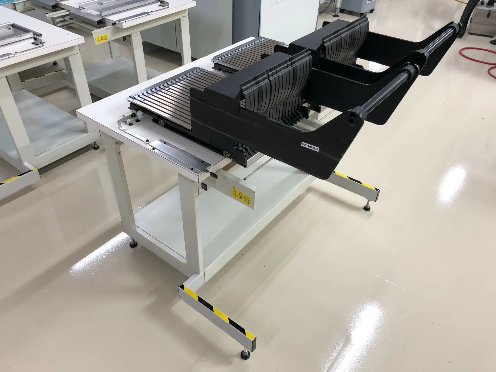 Used Universal Instruments Corporation 46512309 PCB Component Feeders Michigan US | 4Tech USA #1540579