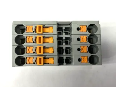 USED PHOENIX CONTACT KNIFE DISCONNECT TERMINAL BLOCK 3211933 LOT OF 4