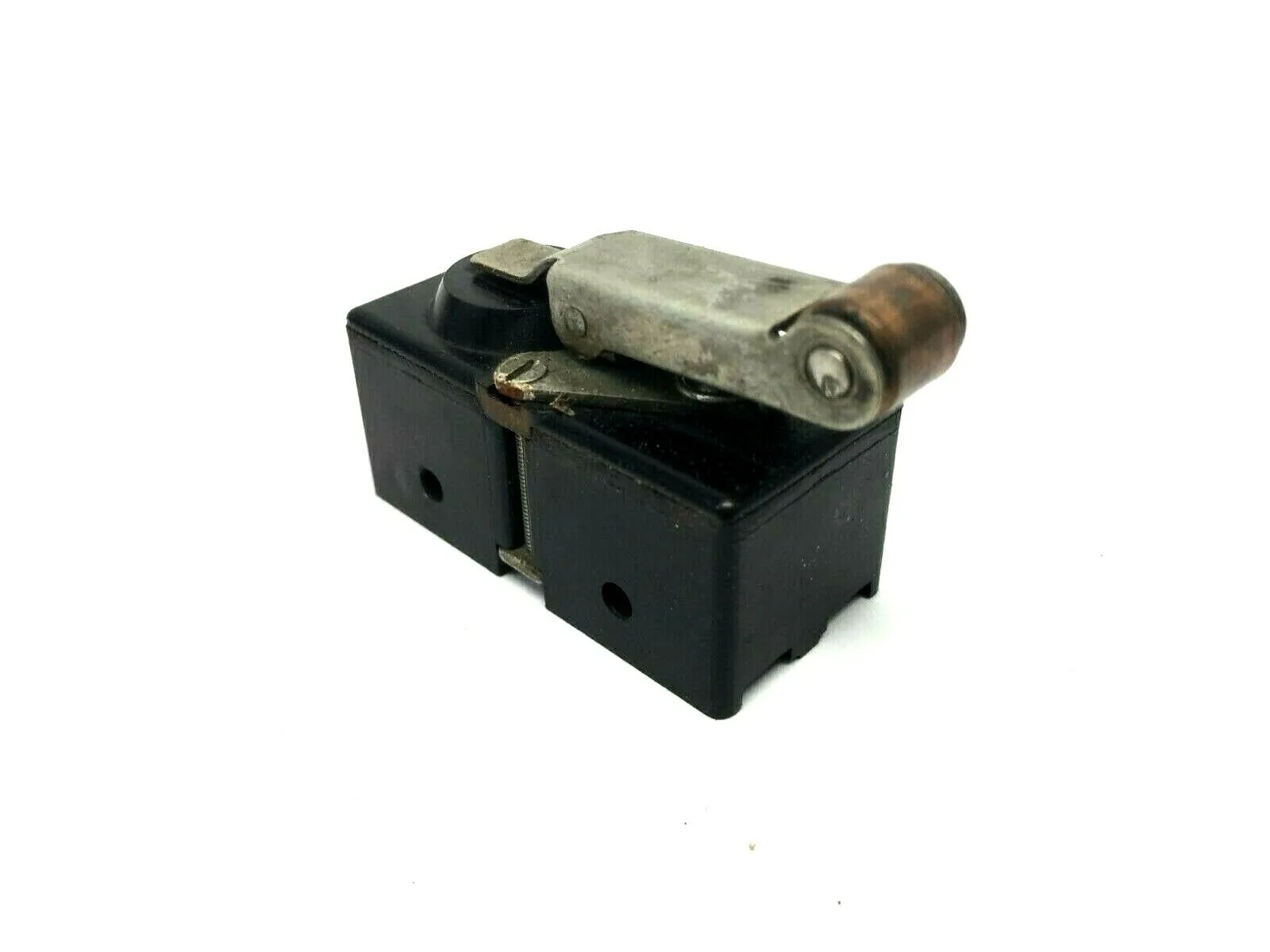 USED ALLEN-BRADLEY LIMIT SWITCH WITH ROLLER LEVER