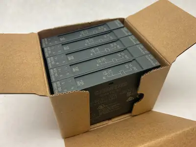 USED SIEMENS SIMATIC ET 200S DIGITAL OUTPUT MODULE