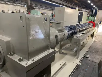 6″ NRM 30:1 Vented – Air Cooled – 400 HP Extruder