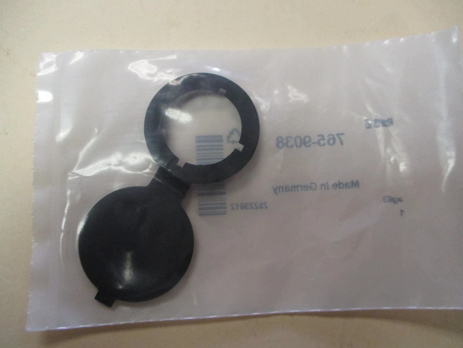 NEW Harting 765-9038