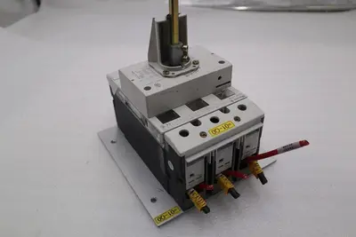 Moeller NZM7-40N 40 Amp 480V 50/60HZ Circuit Breaker  STOCK 5332