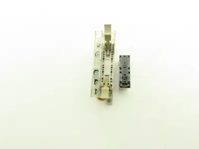 Omron G7SA-3A1B Relay W/Base 6A 30vdc 250vac 24v Coil Lot of 17