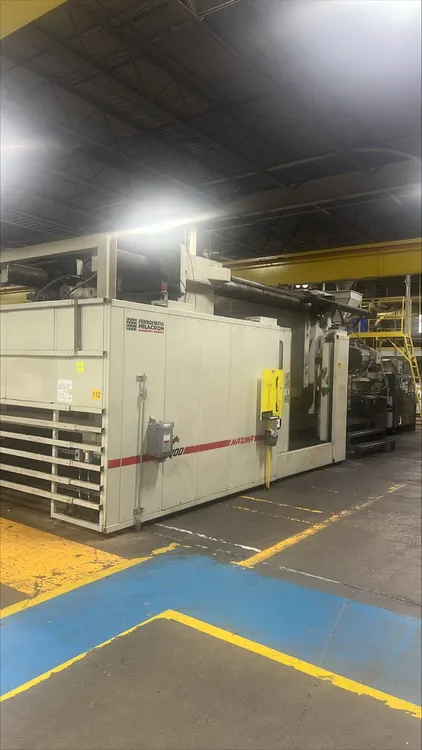 Used 2001 CINCINNATI ML2200-413 Injection Molding Machines California US | Machinery Network #349297