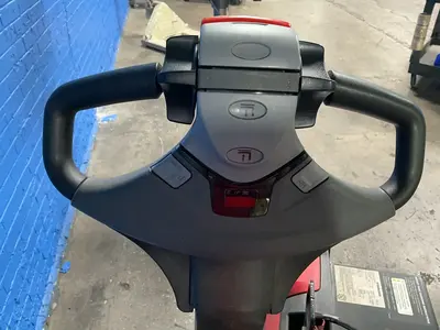Used RAYMOND 8210 Pallet Jacks Ohio US | HGR 24 #1413245