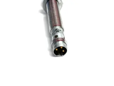USED PEPPERL+FUCHS INDUCTIVE SENSOR 4MM QUASI FLUSH 123384