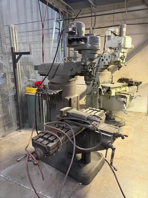 BRIDGEPORT SERIES 1 knee mills | ListingHippo (4)