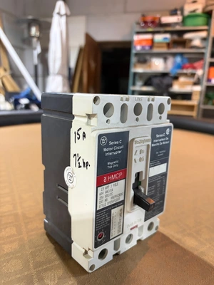 Used WESTINGHOUSE Hmcp Circuit Breakers US | Nicholas Bruneau #1343348