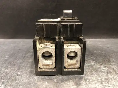 USED SQUARE D Q2L2225