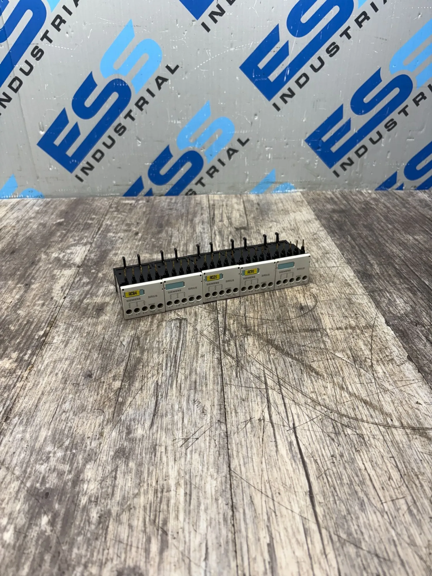 Used SIEMENS 3RT1916-1PA2 Misc Electrical & Power Parts South Carolina US | ESS Industrial Equipment Sales #1427776