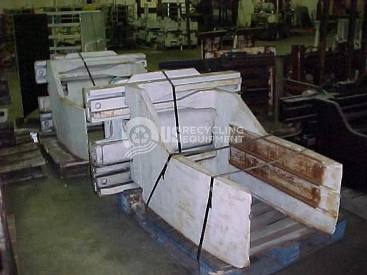 USED CASCADE 70D-BCS BALE CLAMP