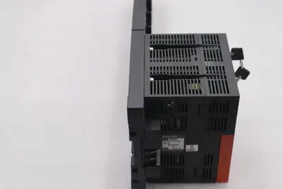 NEW MITSUBISHI A173UHCPU MOTION CONTROLLER W/ A178B-S1 8-SLOT BASE UNIT #L-701