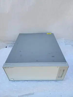 HEWLETT PACKARD HP 75000 SERIES B MODEL E1300A
