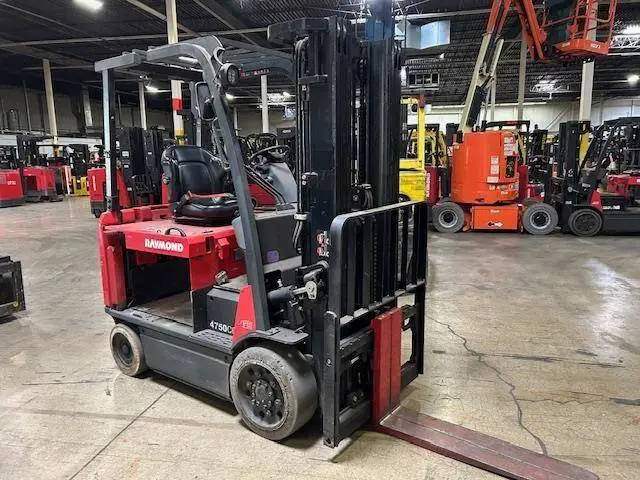 Used 2016 RAYMOND 4750C60 4-Wheel Sit down Electric Counterbalance Forklifts Illinois US | Somerset Equipment Sales #1546131