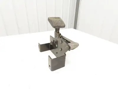 Yale Forklift Throttle Accelerator Pedal Bracket & Potentiometer Off ERC100HHN