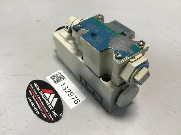Used VICKERS DG4V-3S-2A-M-FW-D7-H5-60 Valves/Fittings Michigan US | Ideal Machinery #583466