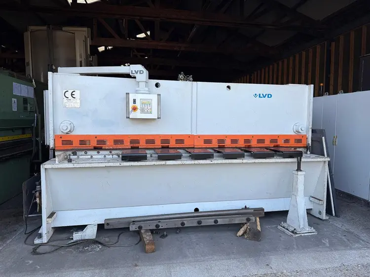 Used LVD MVSC 3100 X 6 MM CNC Sheet Metal Shears | Apt International N.V #365074