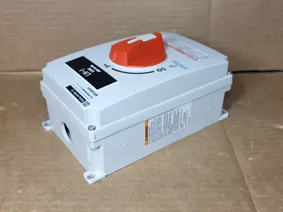 NEW SQUARE D MD3604X