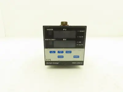 Barber Coleman MAQ 8-01900-001-0 Limitrol Temperature Controller 1/4 DIN