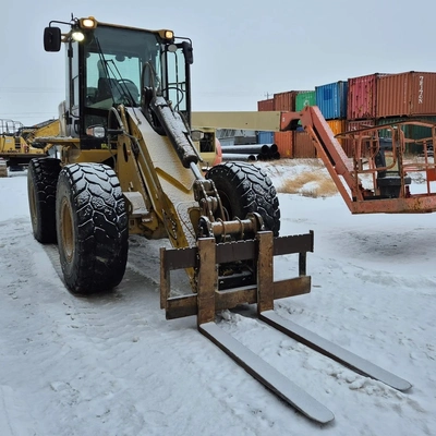 USED 2010 CATERPILLAR 930H