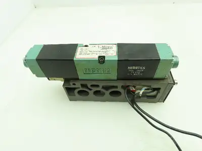 Numatics 082SS415M046P61 Double Acting Solenoid Valve Base 225-369B 24VDC