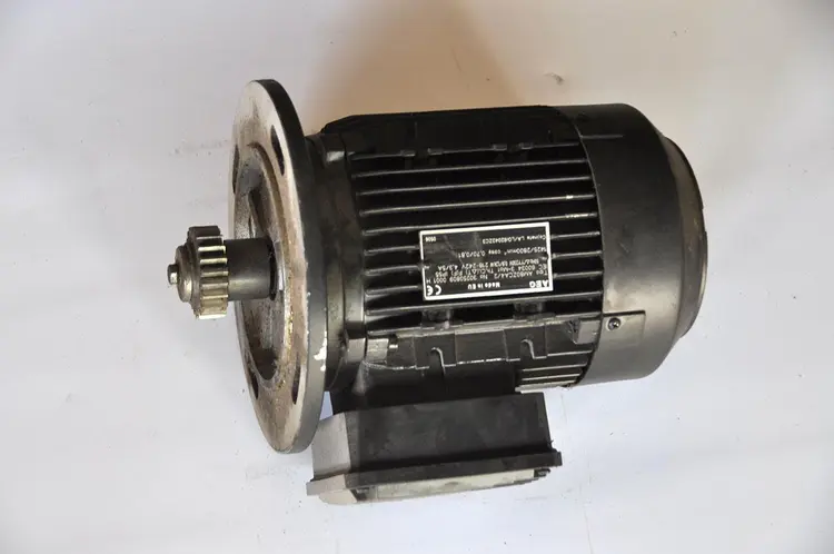 Used ZM AEG MOTOR 1,2 KW Parts | Apt International N.V #364482