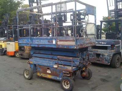 USED Scissor Lifters