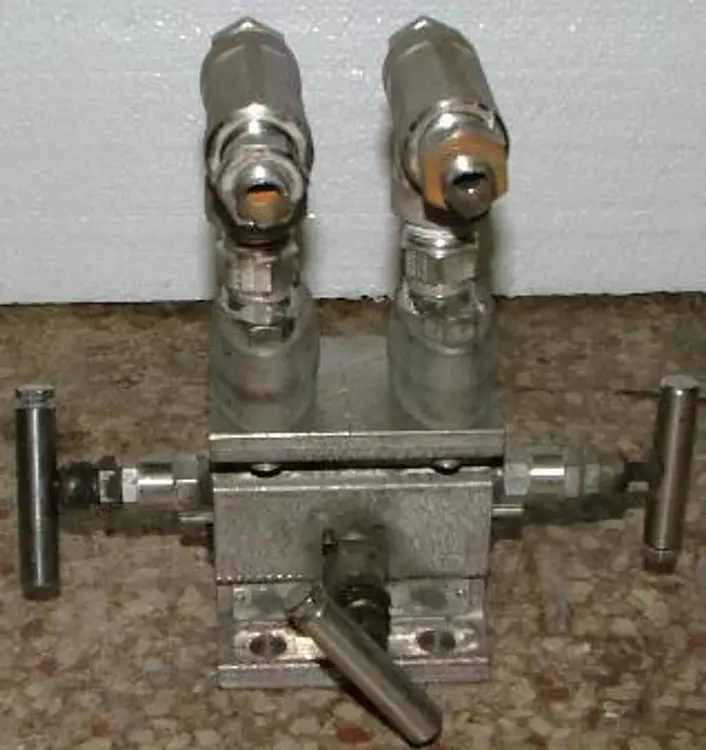 Used ANDERSON GREENWOOD CROSBY _UNKNOWN_ Valves/Fittings Texas US | Bamko Surplus Process Equipment #929234