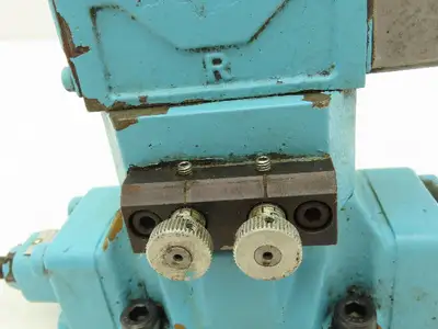Toyo-oki HLD3-2CSG40-G3EC-04B Directional Solenoid Valve HD3-42SG-BcA-025A 120V