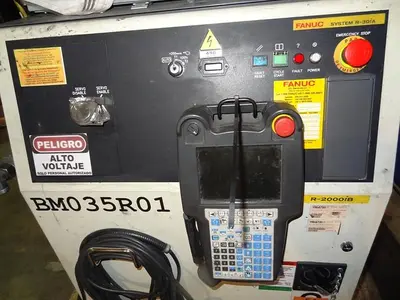 Used 2013 FANUC R2000IB/210F Robots Michigan US | Harbor Machinery Inc. #1280909