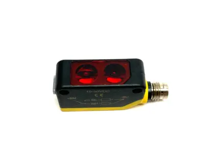 USED BANNER ENGINEERING WORLD-BEAM FIXED-FIELD PHOTOELECTRIC SENSOR M8 4-PIN