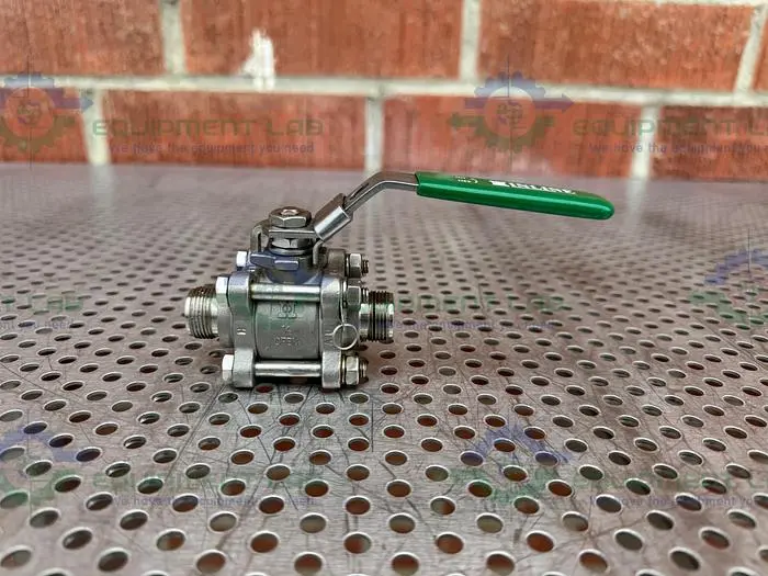 Used INLINE INDUSTRIES STAINLESS STEEL BALL VALVE W/ 1/2" SANITARY FITTING Valves/Fittings California US | Equipment Lab #485649