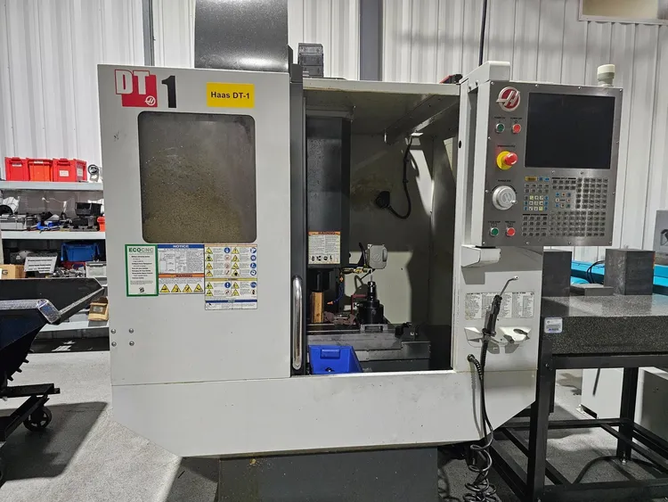 Used 2011 HAAS DT-1 Drilling & Tapping Centers Illinois US | Lion Machinery #400689