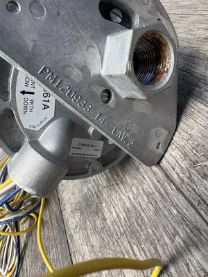 USED HONEYWELL C7061