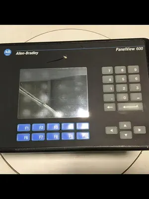 USED ALLEN BRADLEY 2711-B6C8