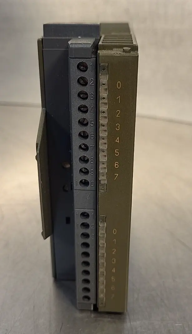 Siemens 6ES7 321-1EH01-0AA0 Simatic S7 (BIN 4.4.3.)